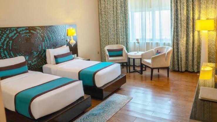 Hotel Gross Inn Near Igi Airport ニューデリー エクステリア 写真