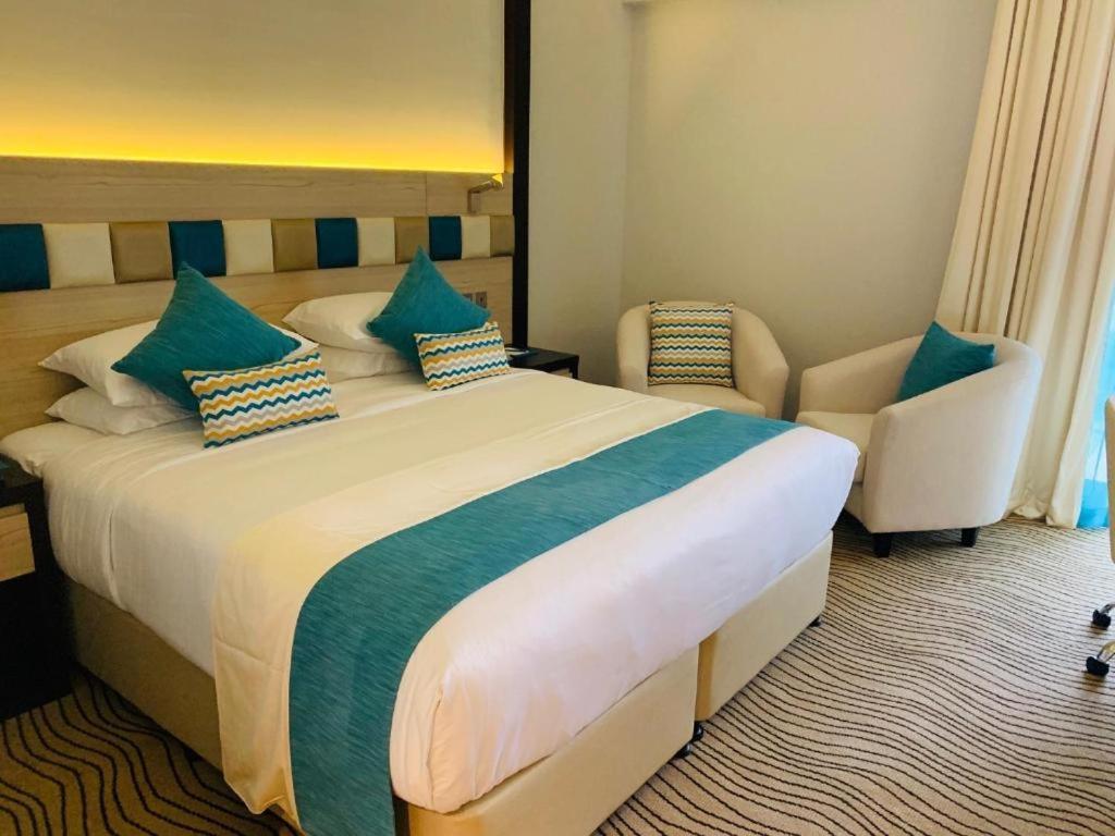 Hotel Gross Inn Near Igi Airport ニューデリー エクステリア 写真